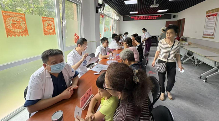 医社携手筑健康，护理先锋在行动 | 北京胸科医院外科系列义诊走进潞城朗清园社区